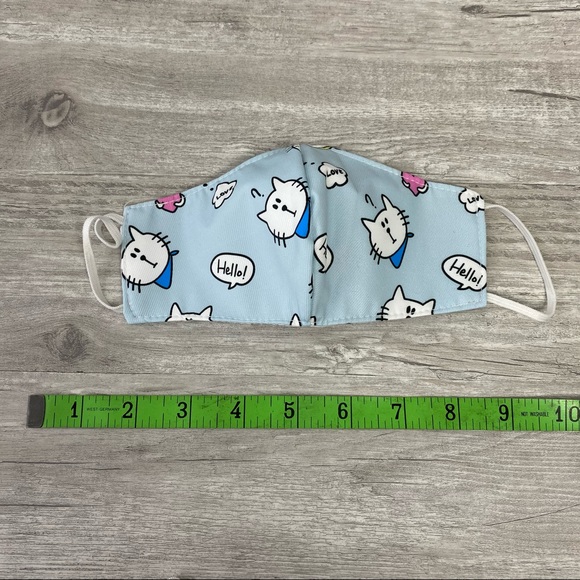 Blue Kitty Fitted face mask with filter pocket - Picture 2 of 3
